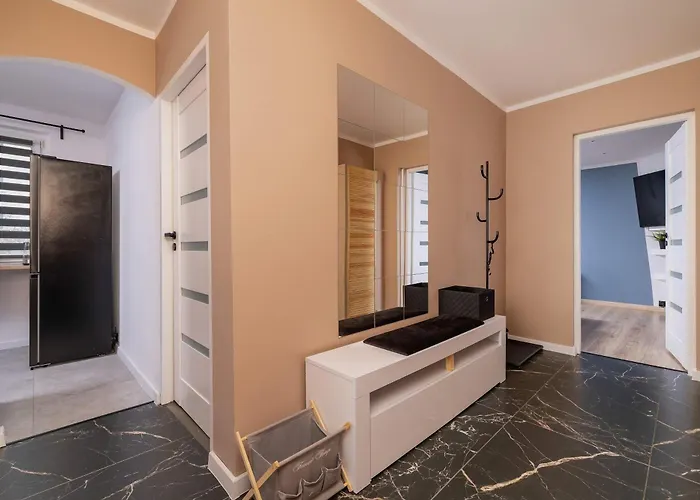 Blue And Family In With Two Bedrooms And Balcony By Renters Katoviçe